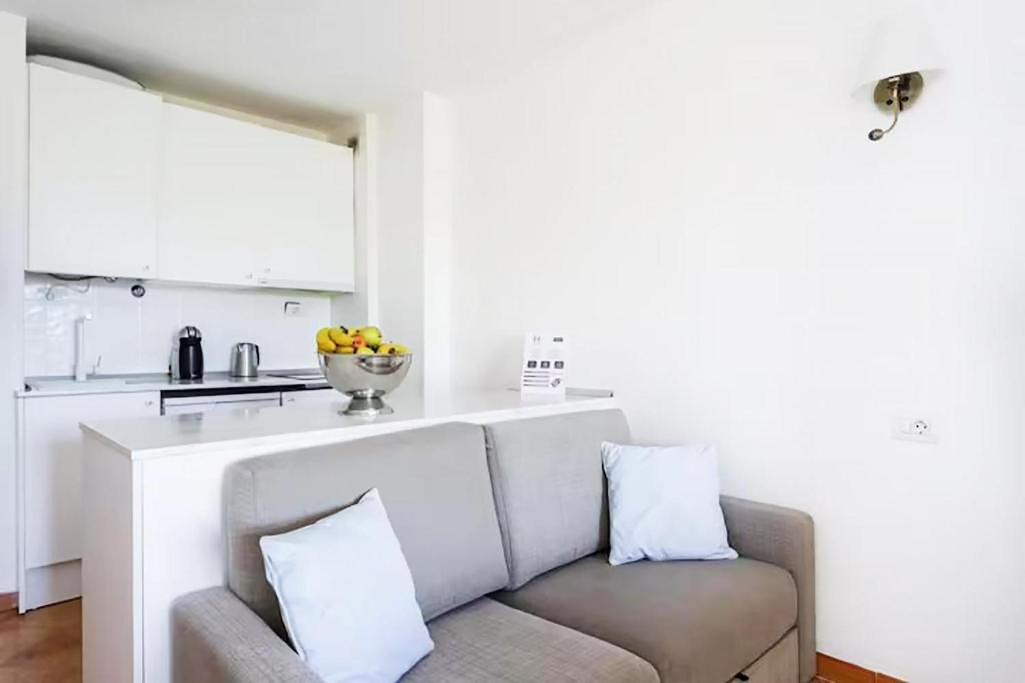 Classbnb - Seafront Studio With Beach View In The Center Of Los Cristianos Лос Кристианос Екстериор снимка